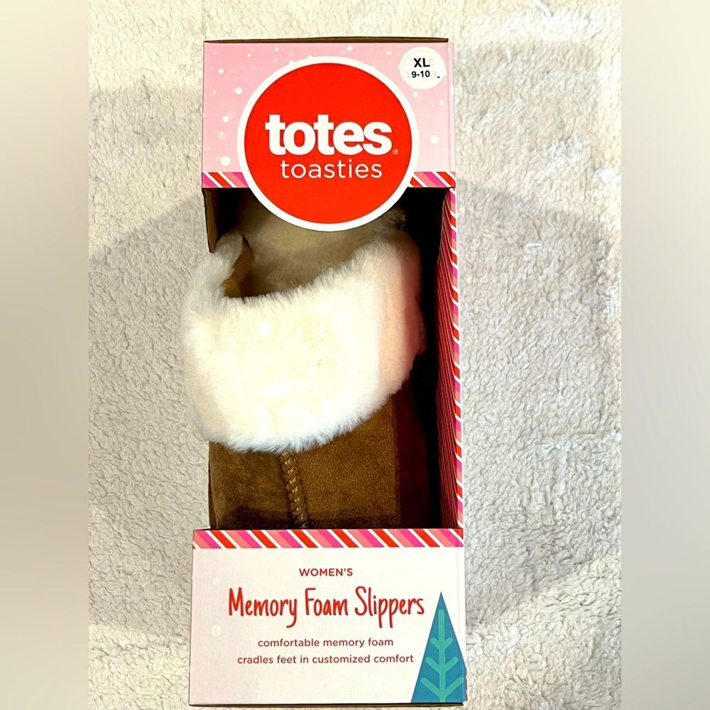 New in Box Totes Women’s Slippers XL 9-10 Brown and White Slides Memory Foam